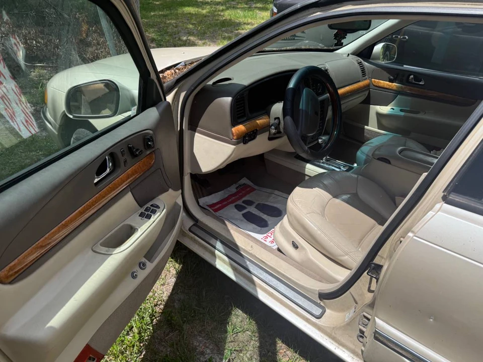 2000 Lincoln Continental 9th Gen - Image 9 of 10