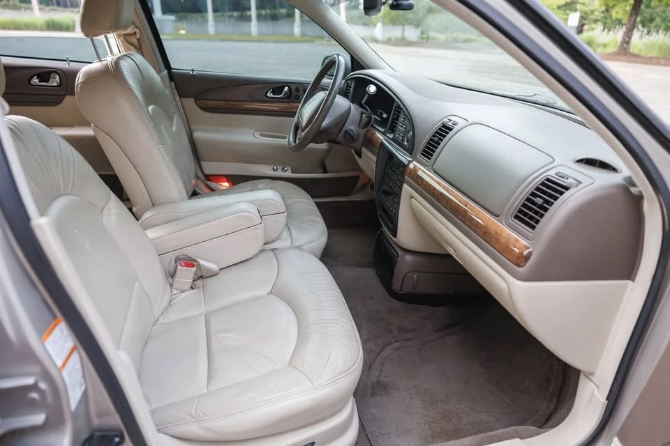 1999 Lincoln Continental 9th Gen - Image 15 of 20