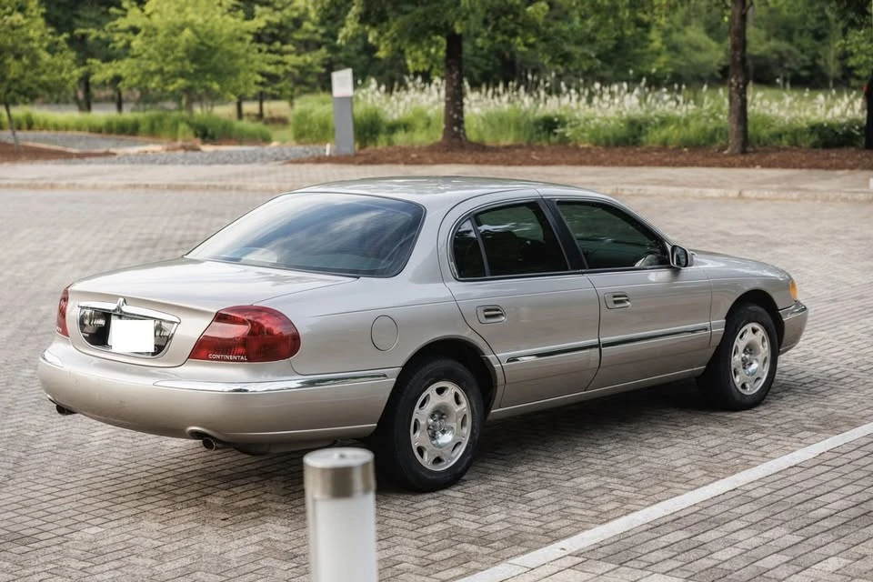 1999 Lincoln Continental 9th Gen - Image 6 of 20