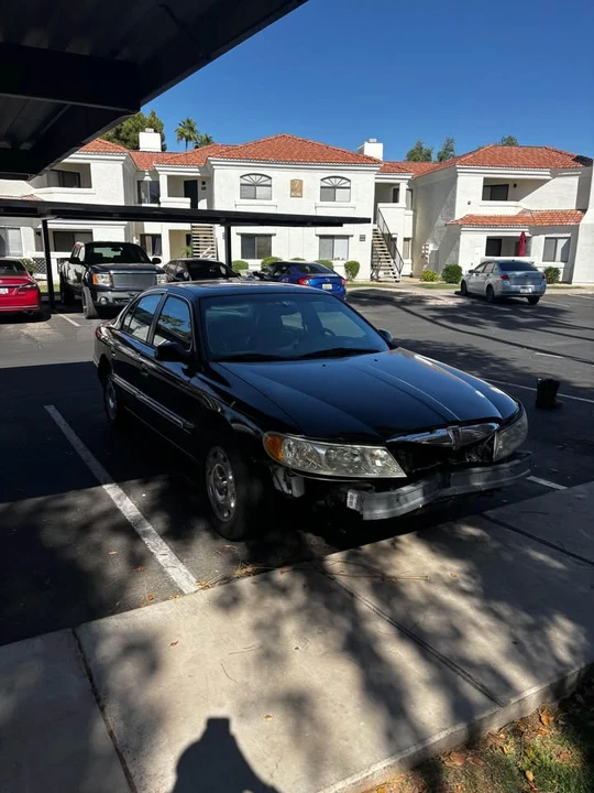 1999 Lincoln Continental 9th Gen - Image 2 of 6