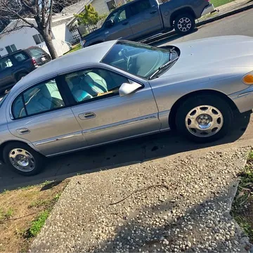 1999 Lincoln Continental Sedan 4D