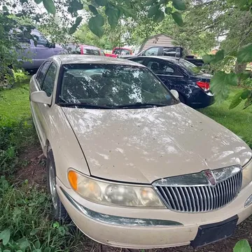 1999 Lincoln Continental Sedan 4D