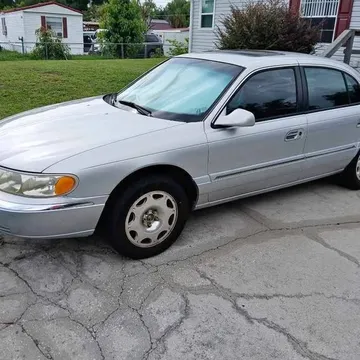 1999 Lincoln Continental Sedan 4D
