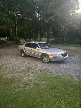 1999 Lincoln Continental Sedan 4D