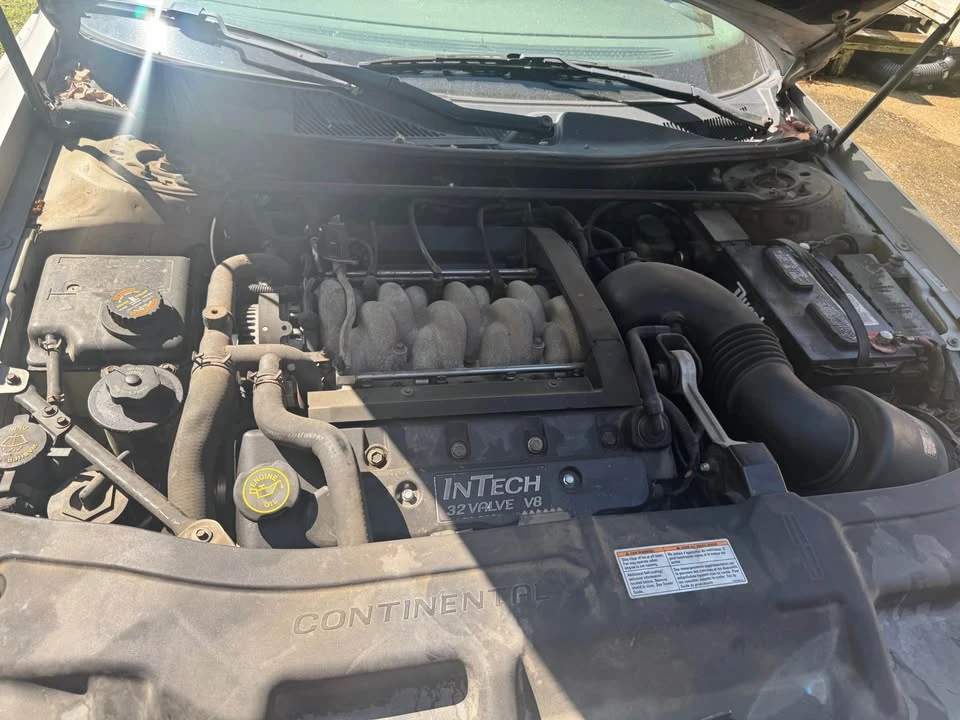 1999 Lincoln Continental 9th Gen - Image 7 of 9