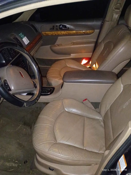 1999 Lincoln Continental 9th Gen - Image 10 of 10