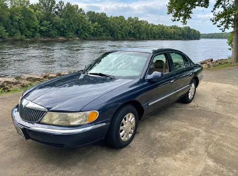 1999 Lincoln Continental Sedan 4D