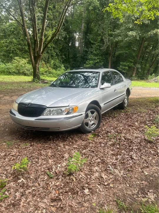 1999 Lincoln Continental 9th Gen - Image 3 of 5