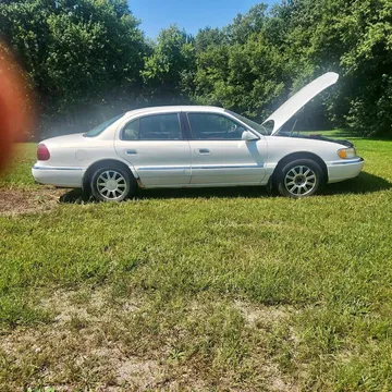 1999 Lincoln Continental Sedan 4D