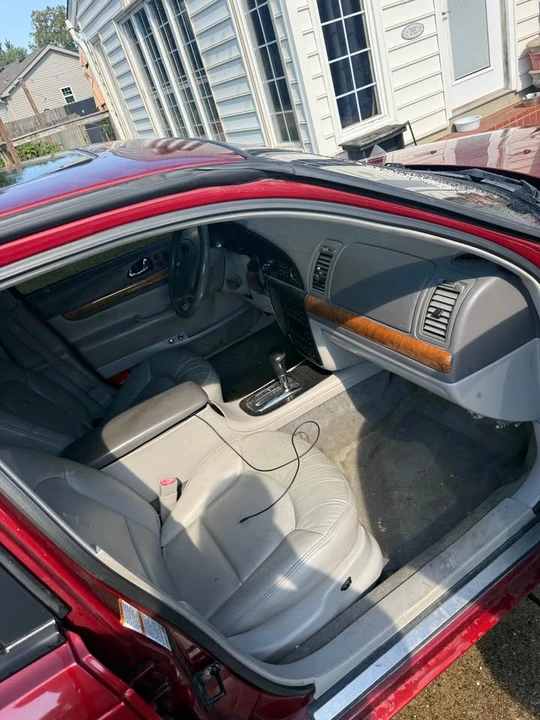 1999 Lincoln Continental 9th Gen - Image 5 of 6