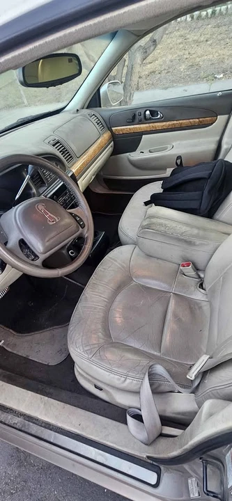 1999 Lincoln Continental 9th Gen - Image 8 of 9
