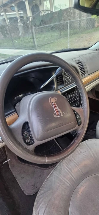 1999 Lincoln Continental 9th Gen - Image 7 of 9