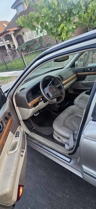 1999 Lincoln Continental 9th Gen - Image 9 of 9