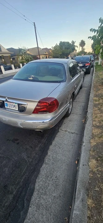 1999 Lincoln Continental 9th Gen - Image 3 of 9
