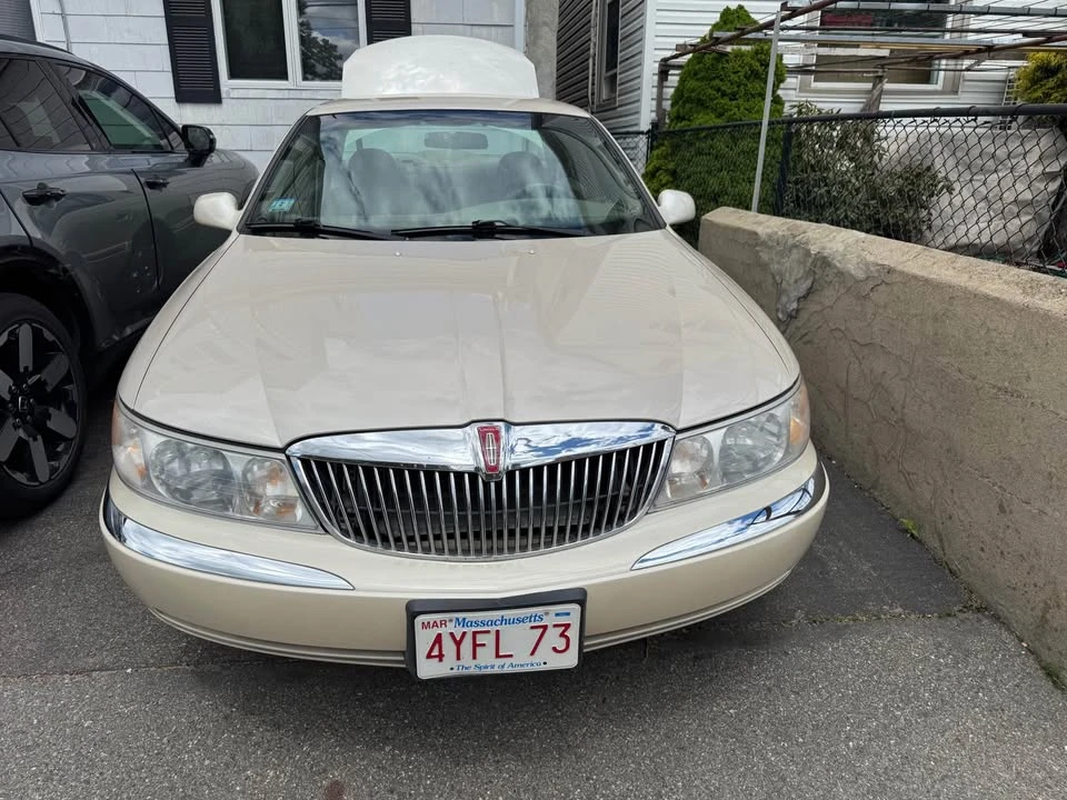 1999 Lincoln Continental 9th Gen - Image 10 of 13