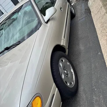 1999 Lincoln Continental Signature Sedan 4D