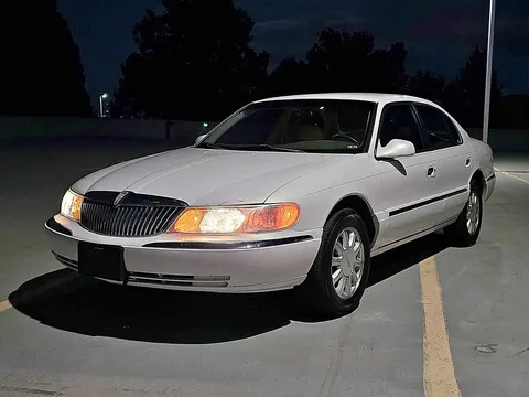 1999 Lincoln Continental Signature Sedan 4D