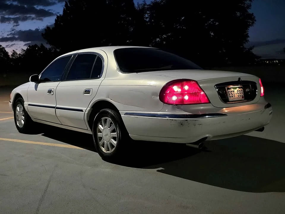1999 Lincoln Continental 9th Gen - Image 3 of 16