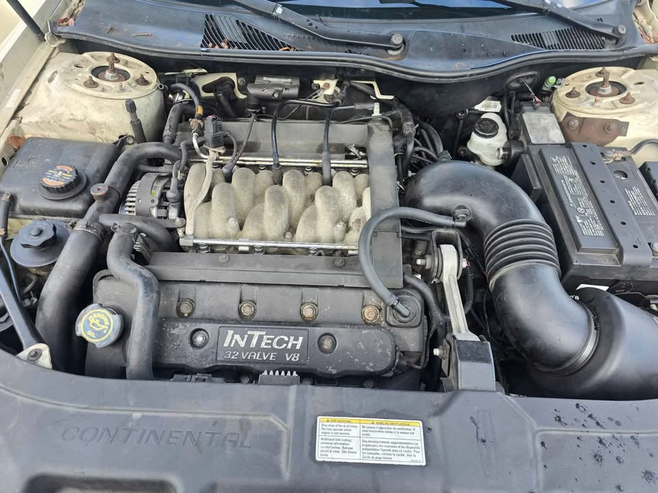 1999 Lincoln Continental 9th Gen - Image 3 of 8