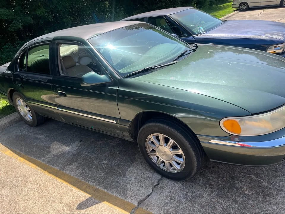 1999 Lincoln Continental 9th Gen - Image 3 of 6