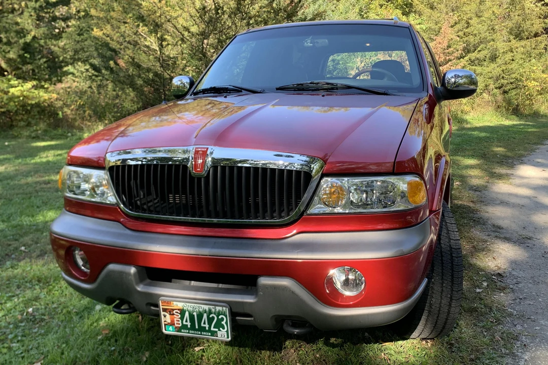 1999 Lincoln Navigator 1st Gen - Image 3 of 31