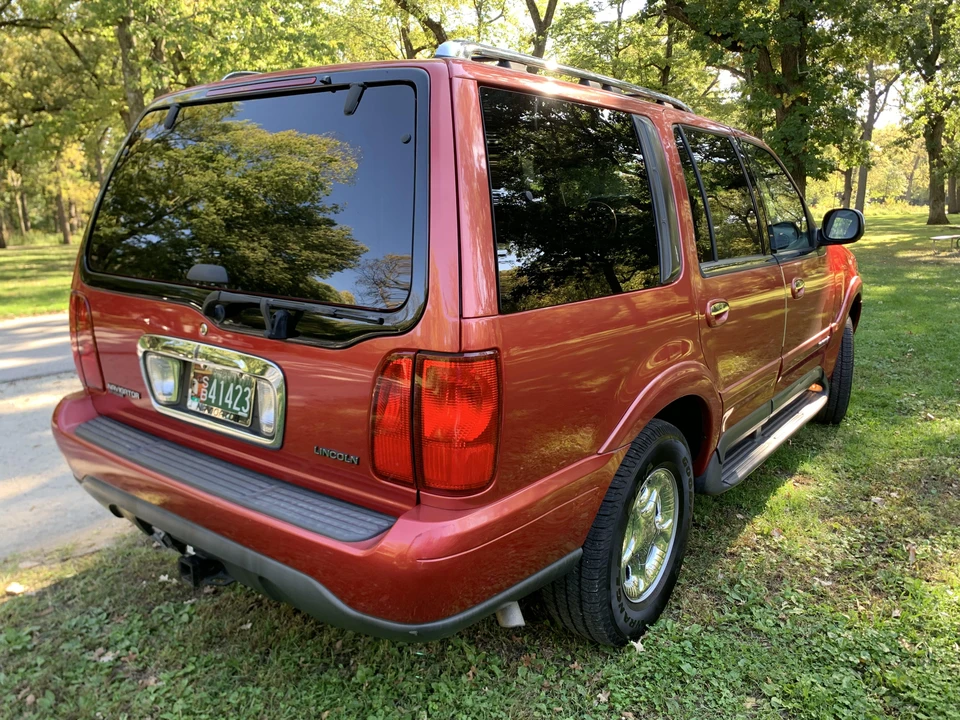 1999 Lincoln Navigator 1st Gen - Image 28 of 31