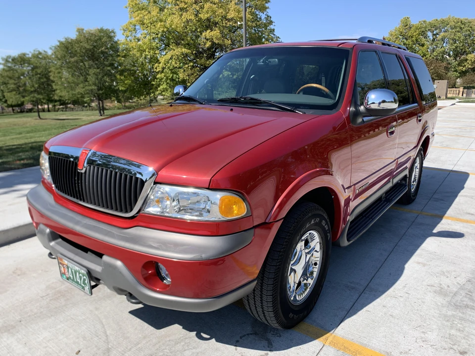 1999 Lincoln Navigator 1st Gen - Image 12 of 31