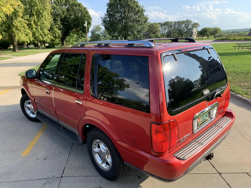 1999 Lincoln Navigator 1st Gen - Image 20 of 31