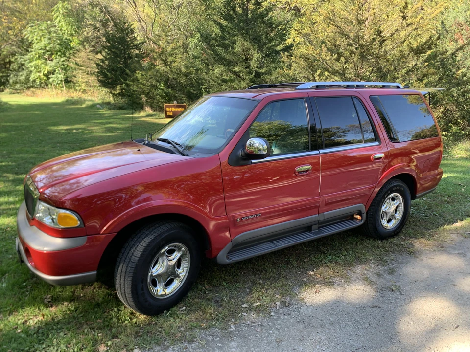1999 Lincoln Navigator 1st Gen - Image 16 of 31