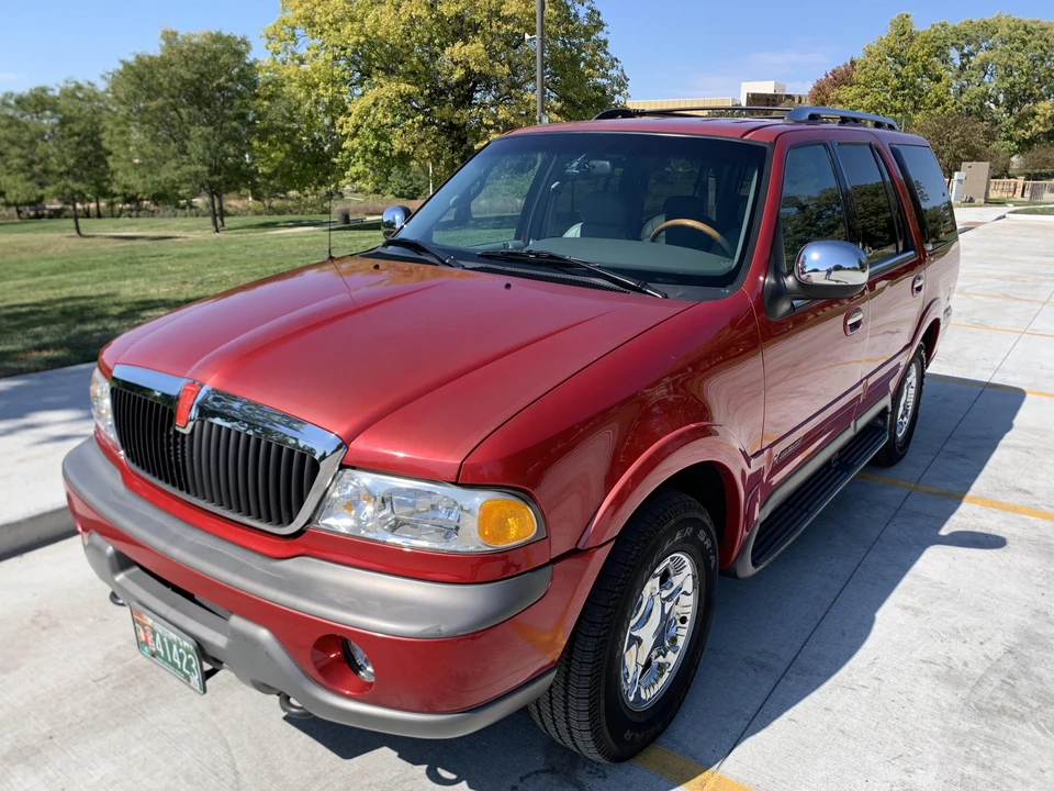 1999 Lincoln Navigator 1st Gen - Image 11 of 31
