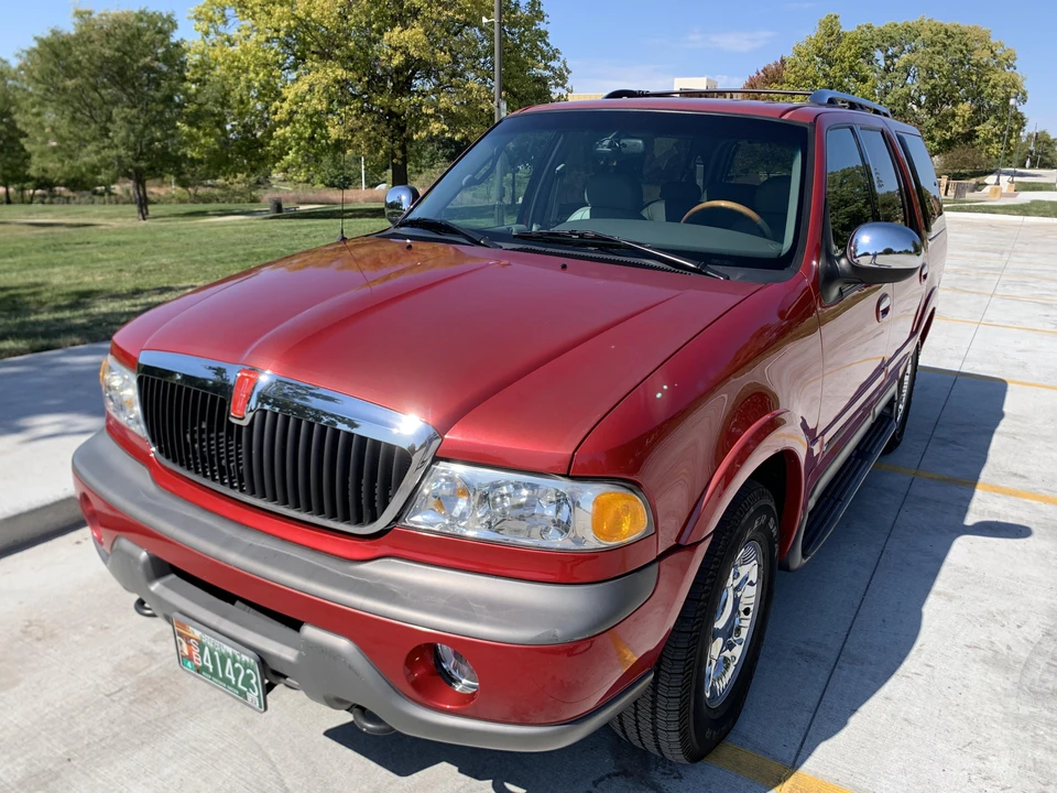 1999 Lincoln Navigator 1st Gen - Image 10 of 31