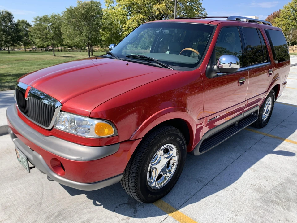 1999 Lincoln Navigator 1st Gen - Image 13 of 31