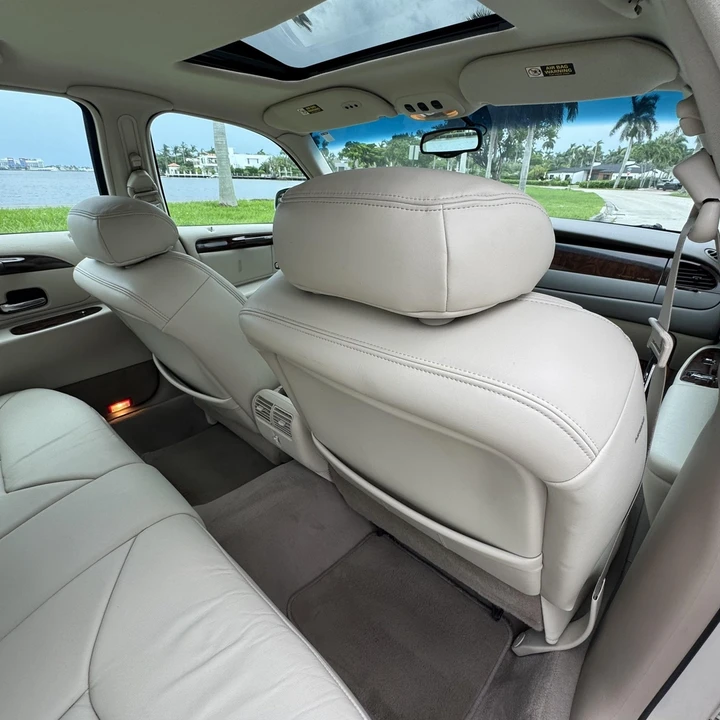 1999 Lincoln Town Car - Image 18 of 21