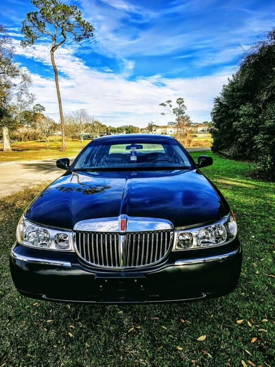 1999 Lincoln Town Car - Image 15 of 20