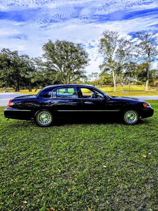 1999 Lincoln Town Car - Image 19 of 20