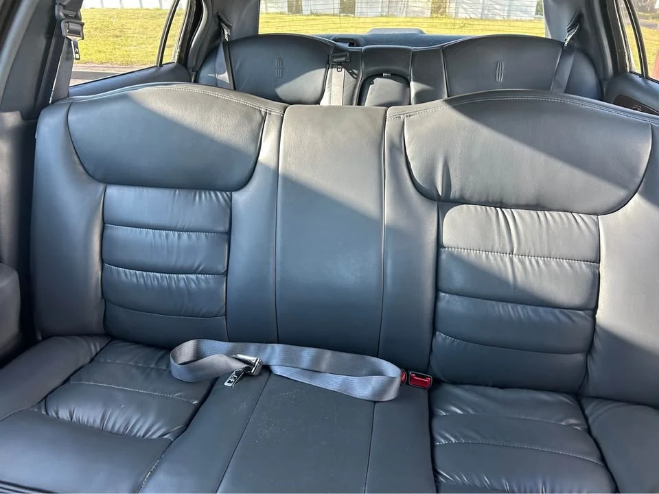 1999 Lincoln Town Car - Image 8 of 9