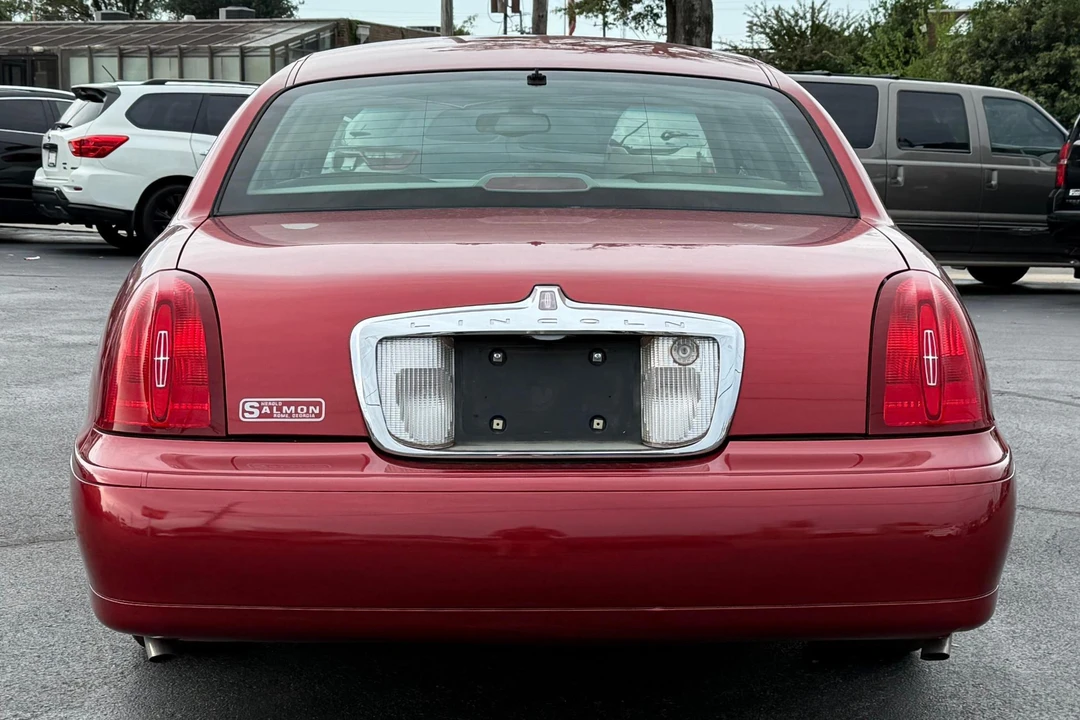1999 Lincoln Town Car - Image 5 of 31