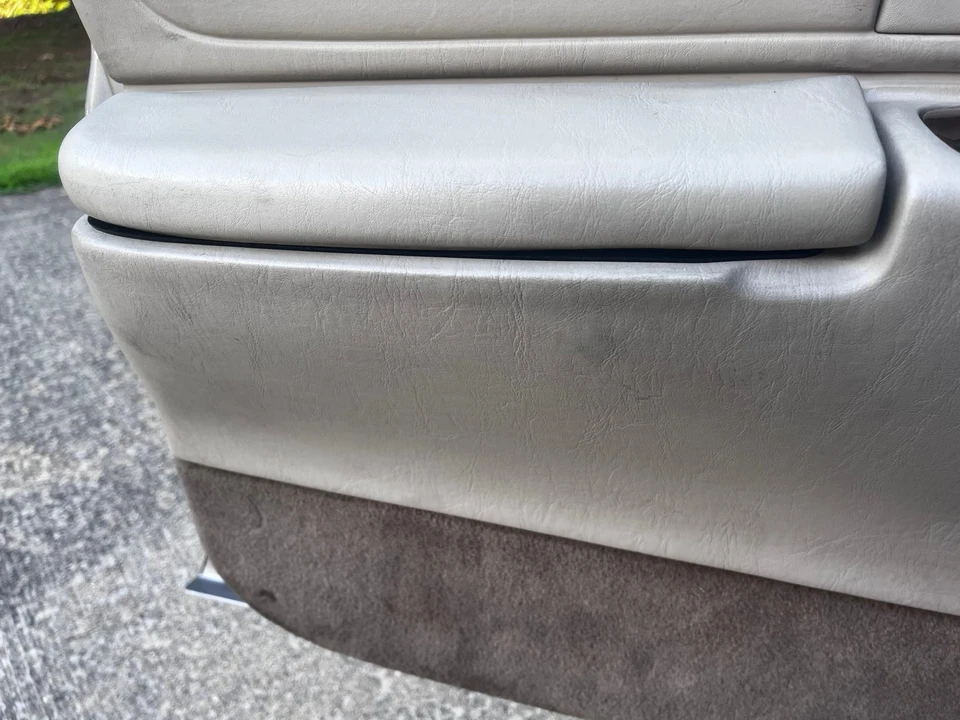 1999 Lincoln Town Car - Image 31 of 31