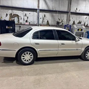 1999 Lincoln Continental