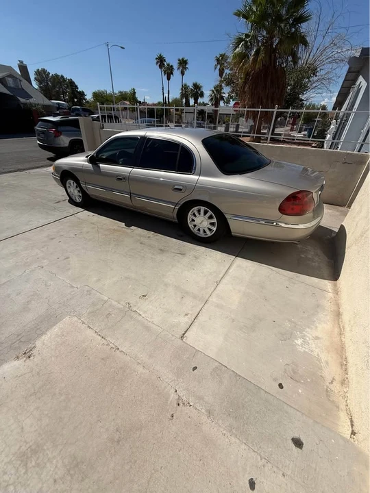 1999 Lincoln Continental 9th Gen - Image 4 of 6