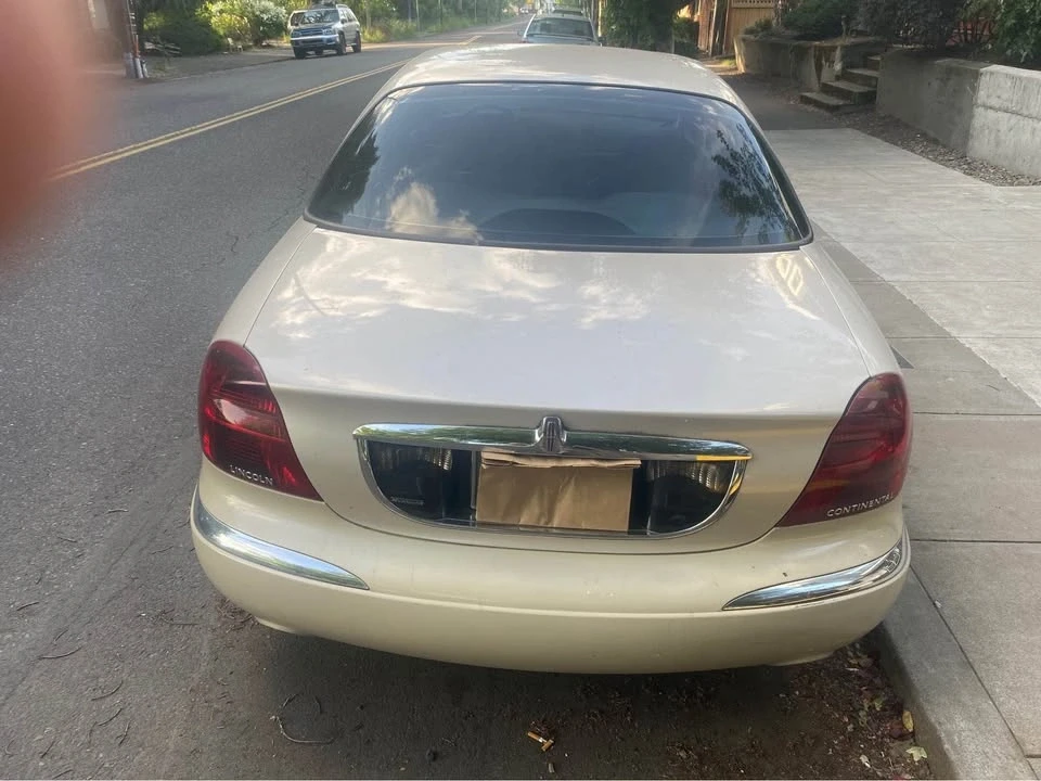 1999 Lincoln Continental 9th Gen - Image 4 of 4