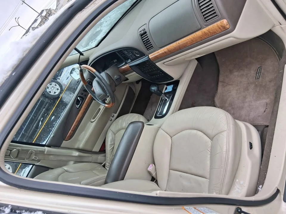 1999 Lincoln Continental 9th Gen - Image 8 of 8