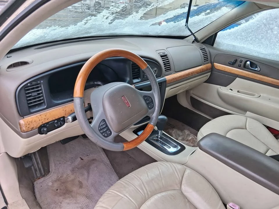 1999 Lincoln Continental 9th Gen - Image 5 of 8