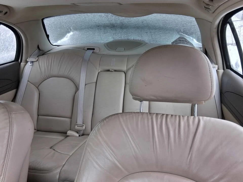 1999 Lincoln Continental 9th Gen - Image 6 of 8