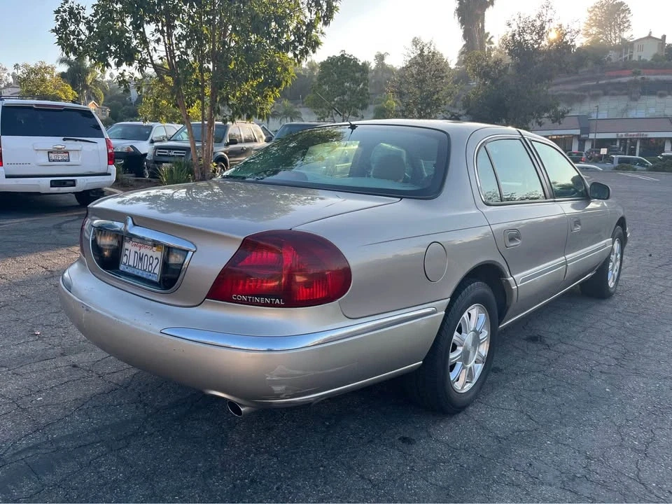 1999 Lincoln Continental 9th Gen - Image 6 of 17