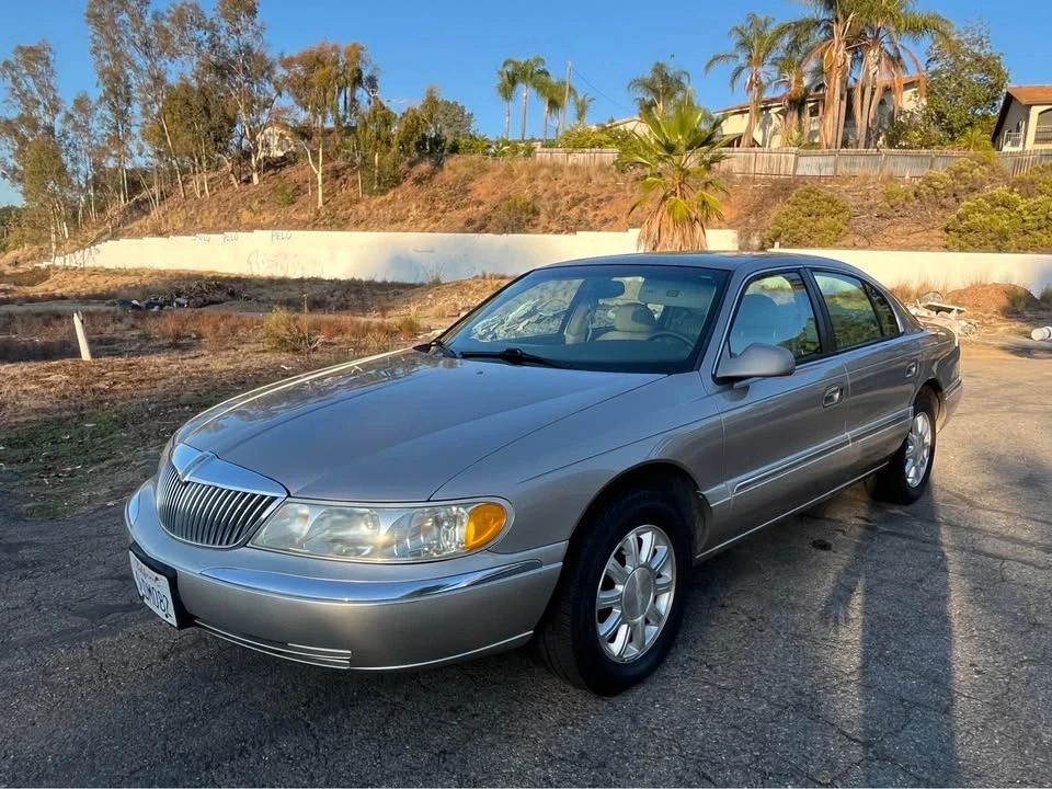 1999 Lincoln Continental 9th Gen - Image 2 of 17