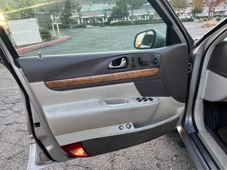 1999 Lincoln Continental 9th Gen - Image 9 of 17