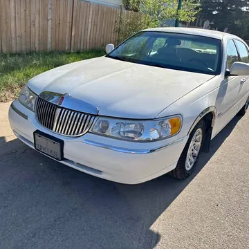 1999 Lincoln Town Car