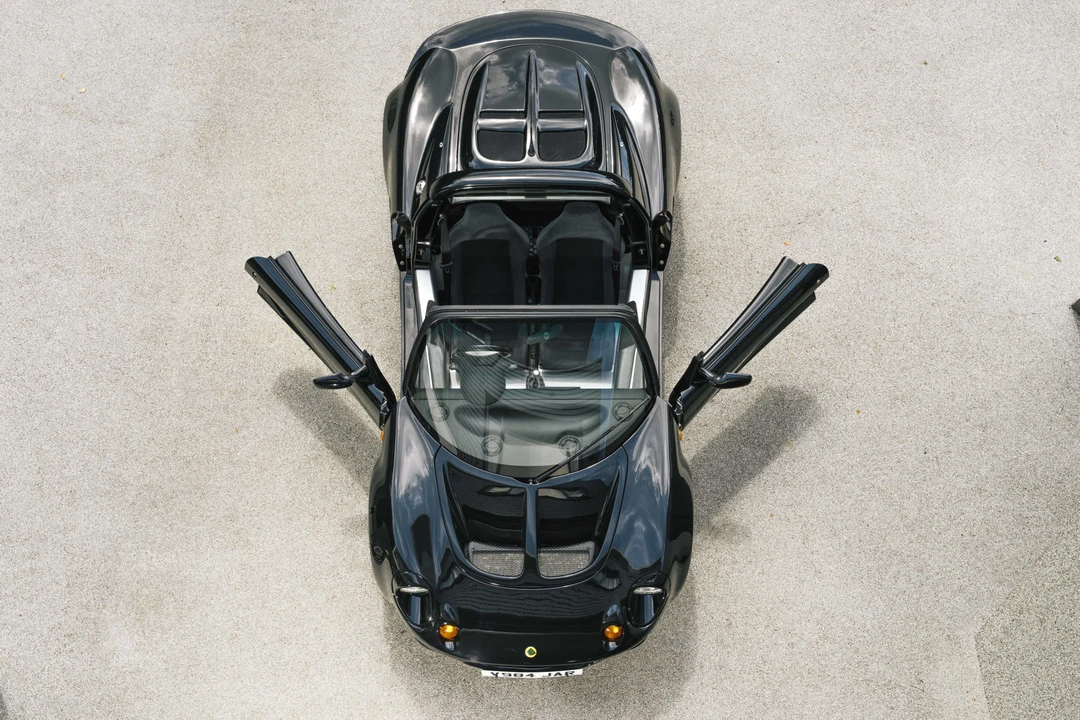 1999 Lotus Elise Series 1 - Image 10 of 31