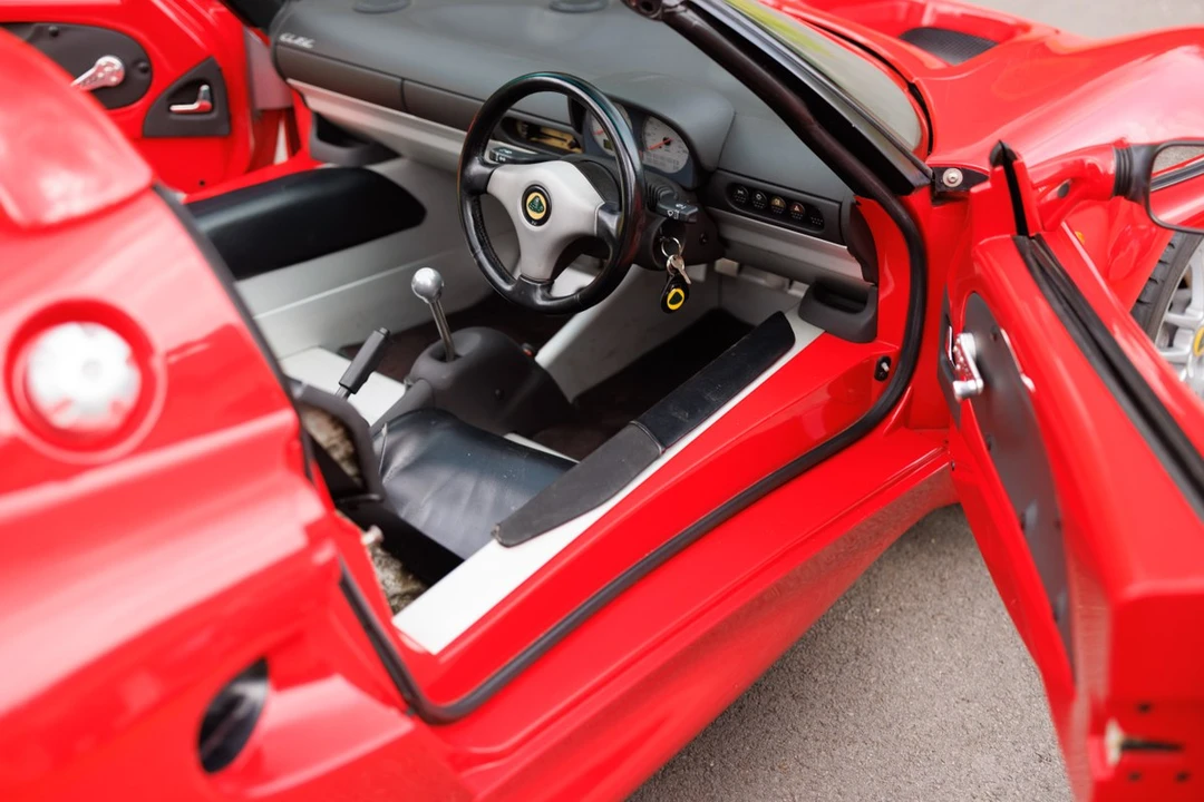 1999 Lotus Elise Series 1 - Image 11 of 31